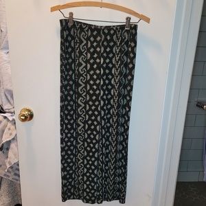 Chico's Travelers Abstract Print Crops